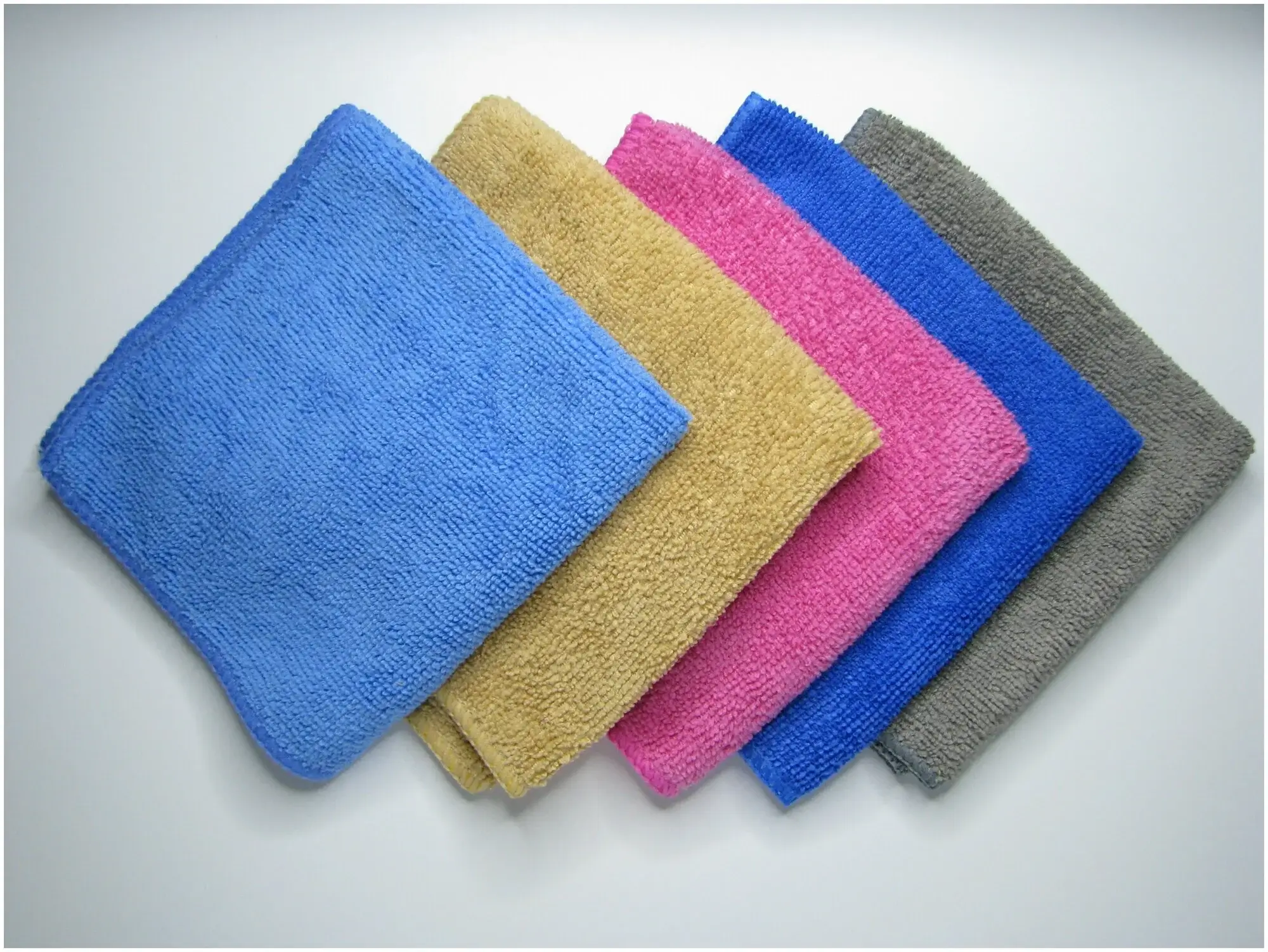 A soft microfiber cloth.